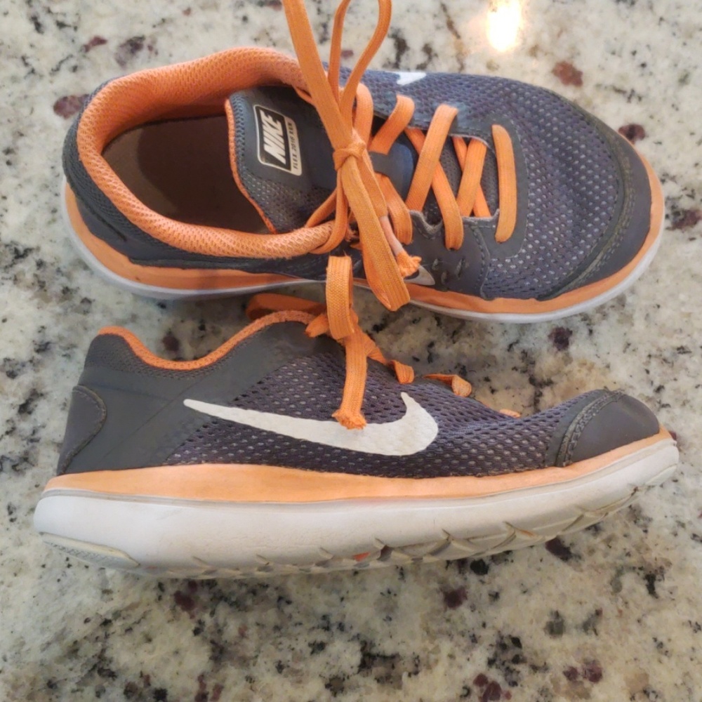 Boys Nike Flex GUC